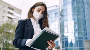 trabajadores con riesgo de exposicion a COVID 19 1280x720 1