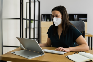 Prepara empresa trabajo híbrido